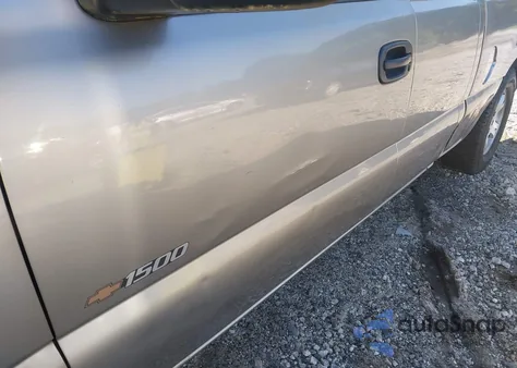 2002 Chevrolet Silverado 1500 C1500 z USA, uszkodzony, nr VIN 1GCEC19W82Z346709